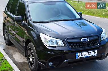 Внедорожник / Кроссовер Subaru Forester 2013 в 