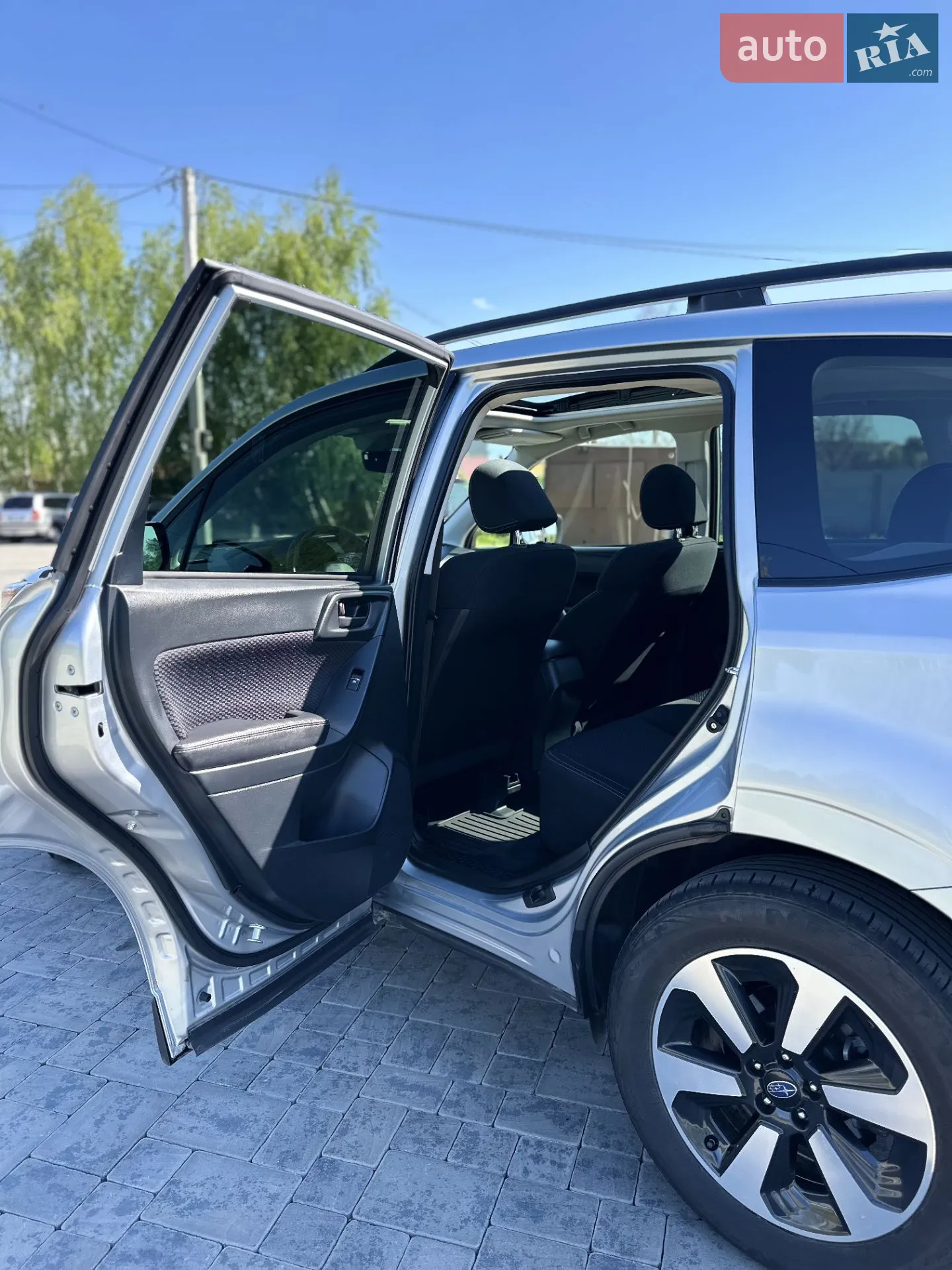 2017 Subaru Forester - мініатюра 12