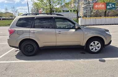 Внедорожник / Кроссовер Subaru Forester 2009 в 