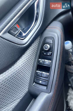 Позашляховик / Кросовер Subaru Forester 2019 в 