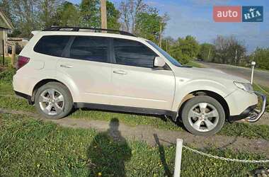 Внедорожник / Кроссовер Subaru Forester 2010 в 