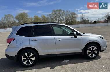 Внедорожник / Кроссовер Subaru Forester 2017 в 