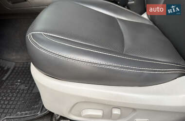 Позашляховик / Кросовер Subaru Forester 2013 в 