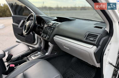 Позашляховик / Кросовер Subaru Forester 2013 в 