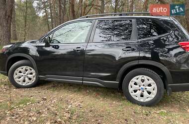 Внедорожник / Кроссовер Subaru Forester 2019 в 