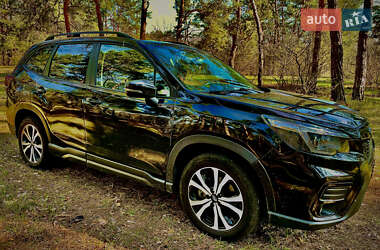 Внедорожник / Кроссовер Subaru Forester 2018 в 