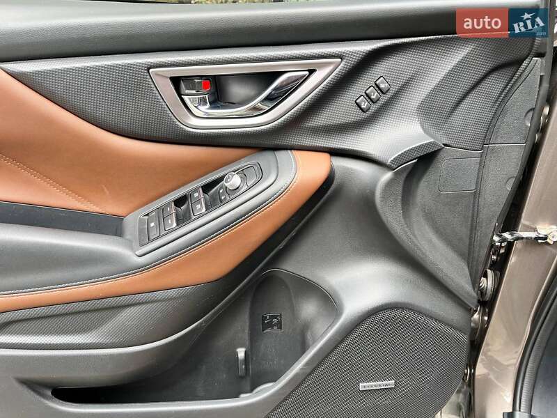 Позашляховик / Кросовер Subaru Forester 2022 в Києві