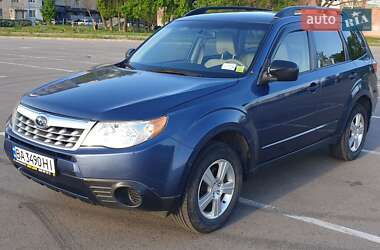 Внедорожник / Кроссовер Subaru Forester 2012 в 