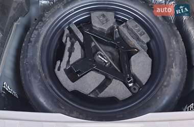 Внедорожник / Кроссовер Subaru Forester 2012 в 
