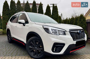 Внедорожник / Кроссовер Subaru Forester 2021 в Киеве