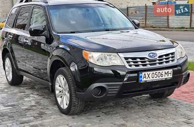 Позашляховик / Кросовер Subaru Forester 2010 в 