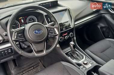 Внедорожник / Кроссовер Subaru Forester 2018 в 