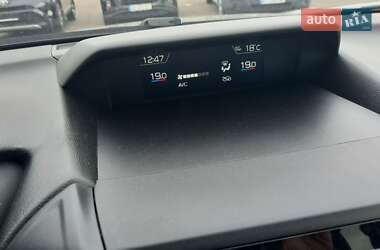 Внедорожник / Кроссовер Subaru Forester 2018 в 