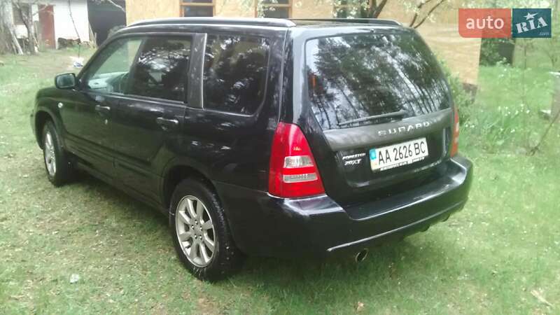 Позашляховик / Кросовер Subaru Forester 2005 в Києві