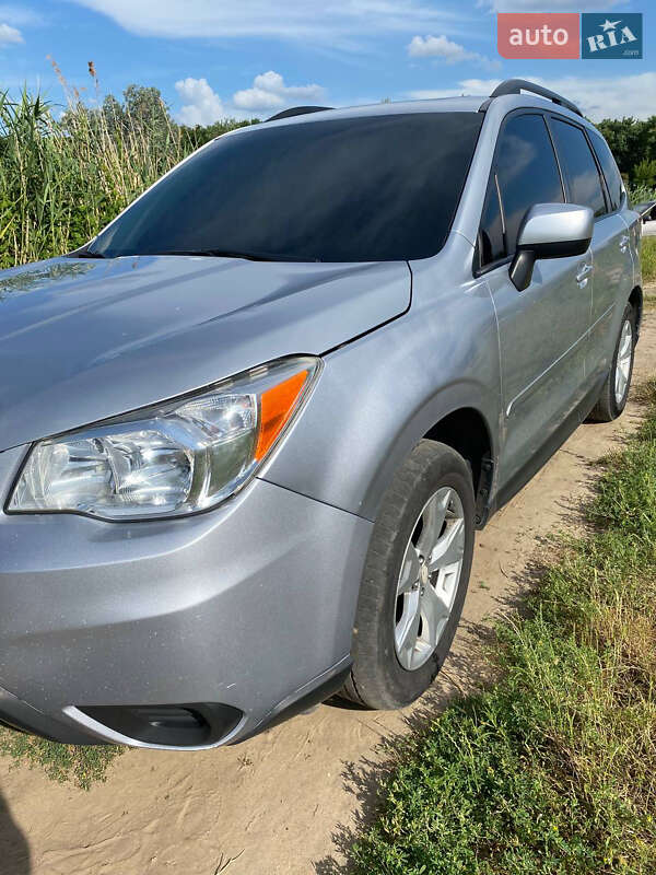 Внедорожник / Кроссовер Subaru Forester 2014 в Новомосковске