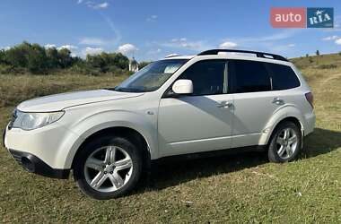Позашляховик / Кросовер Subaru Forester 2010 в 