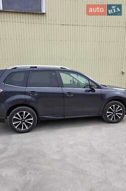 Позашляховик / Кросовер Subaru Forester 2016 в 