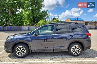 Внедорожник / Кроссовер Subaru Forester 2018 в 