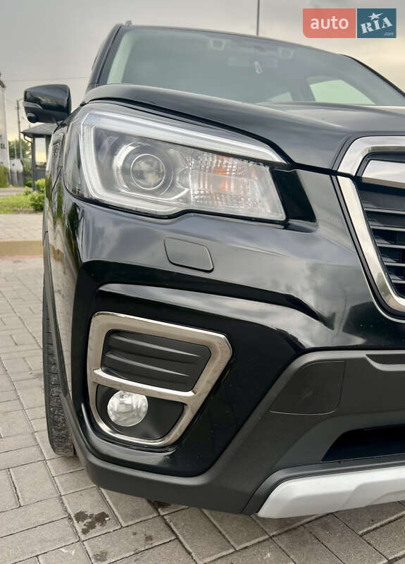 Внедорожник / Кроссовер Subaru Forester 2018 в Киеве