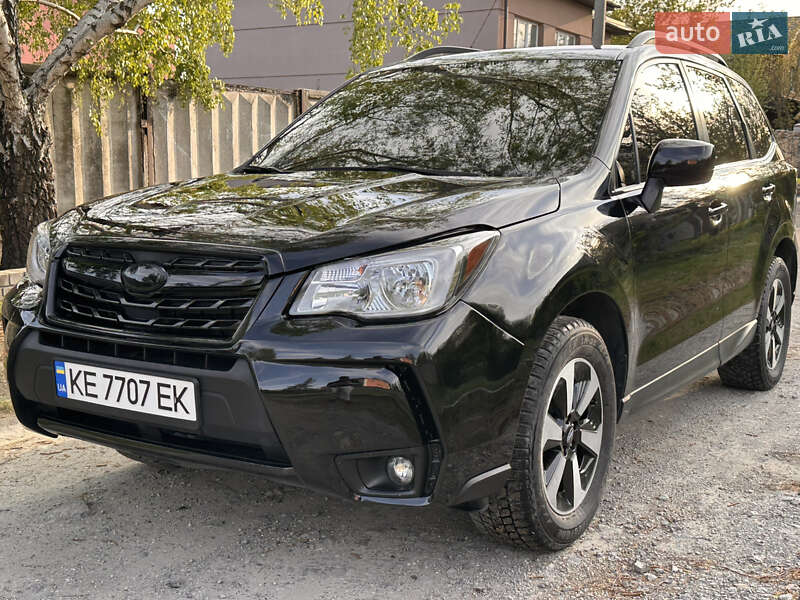 Позашляховик / Кросовер Subaru Forester 2016 в 