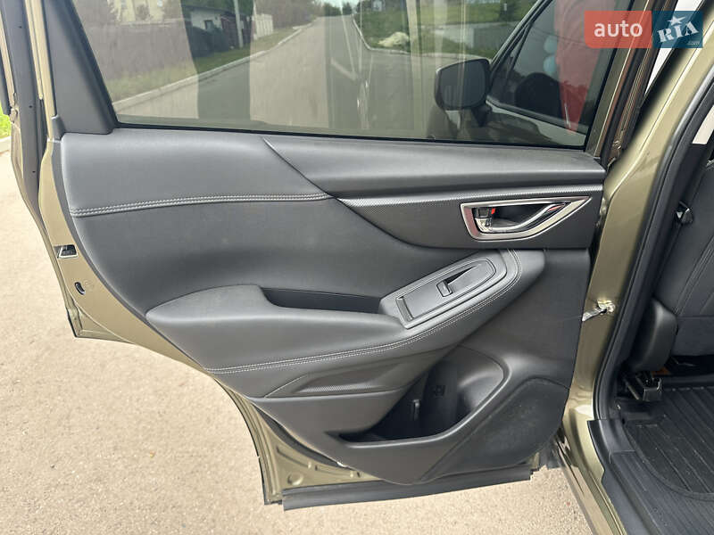 Внедорожник / Кроссовер Subaru Forester 2023 в Сумах