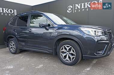 Внедорожник / Кроссовер Subaru Forester 2018 в 
