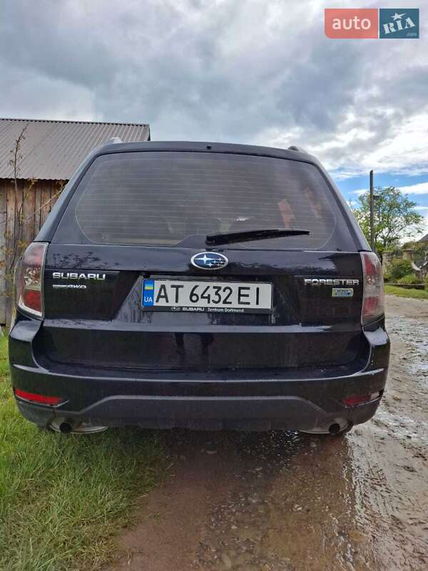 Позашляховик / Кросовер Subaru Forester 2012 в Надвірній