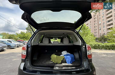 Внедорожник / Кроссовер Subaru Forester 2015 в 