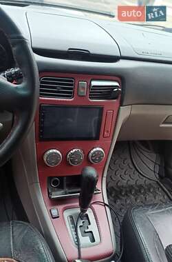 Внедорожник / Кроссовер Subaru Forester 2004 в 
