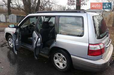 Внедорожник / Кроссовер Subaru Forester 2001 в 