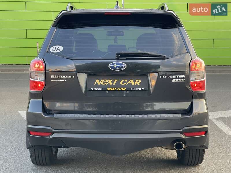 Позашляховик / Кросовер Subaru Forester 2015 в Києві