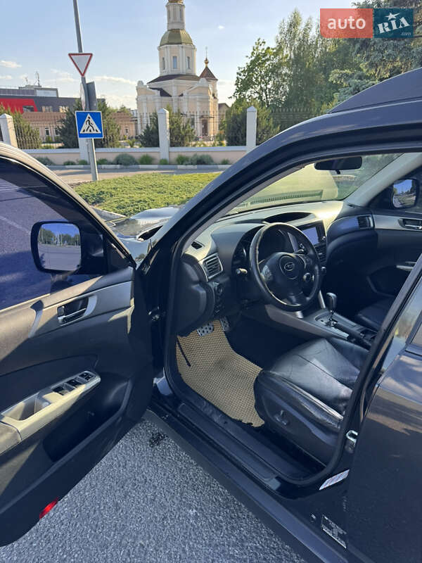 Позашляховик / Кросовер Subaru Forester 2010 в Дніпрі