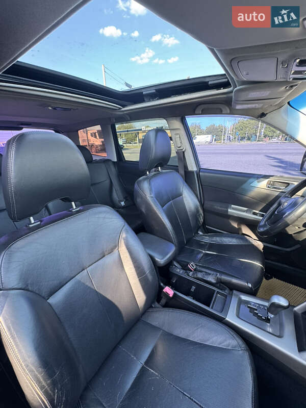 Позашляховик / Кросовер Subaru Forester 2010 в Дніпрі