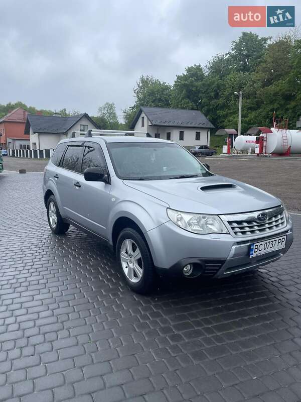 Позашляховик / Кросовер Subaru Forester 2011 в Бібрці