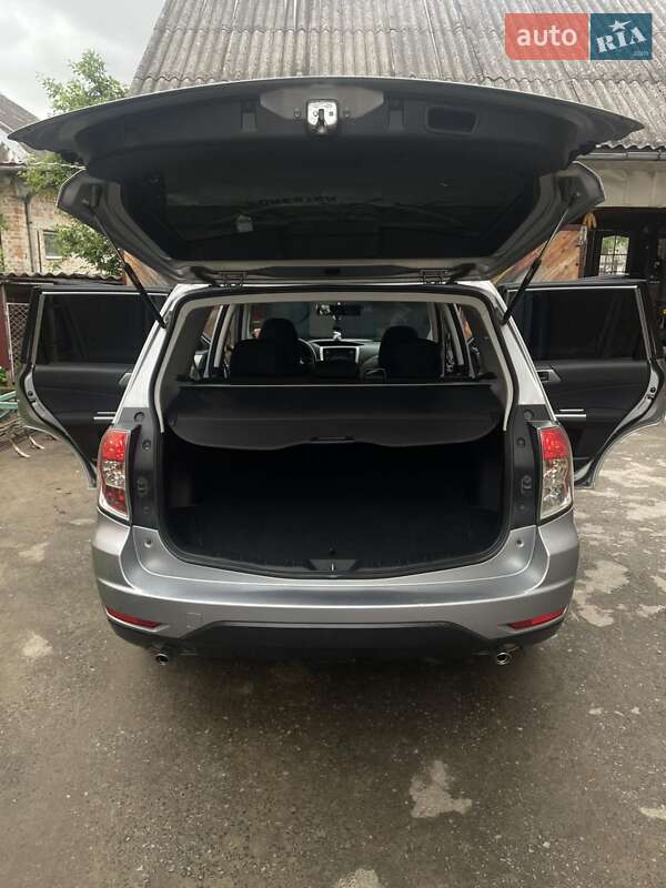 Позашляховик / Кросовер Subaru Forester 2011 в Бібрці
