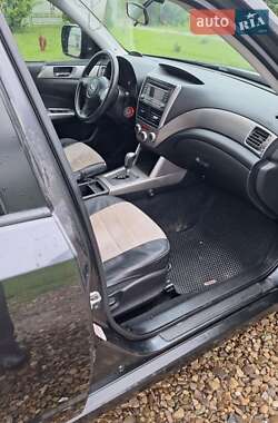 Внедорожник / Кроссовер Subaru Forester 2009 в 