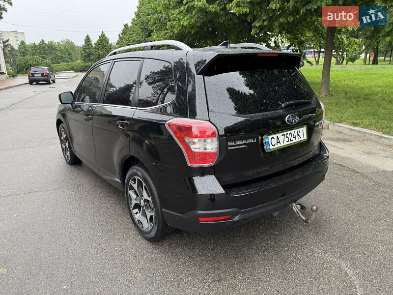 Внедорожник / Кроссовер Subaru Forester 2015 в Умани