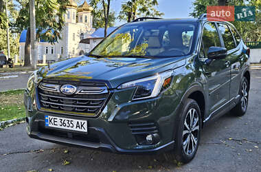 Внедорожник / Кроссовер Subaru Forester 2022 в Каменском