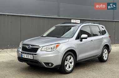 Позашляховик / Кросовер Subaru Forester 2015 в Києві