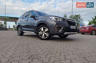 Позашляховик / Кросовер Subaru Forester 2019 в Києві