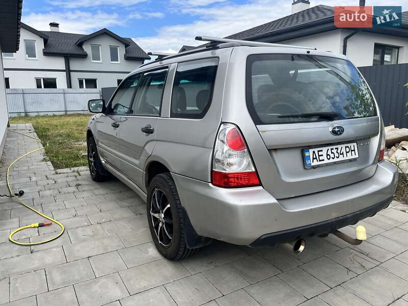 Внедорожник / Кроссовер Subaru Forester 2006 в Киеве