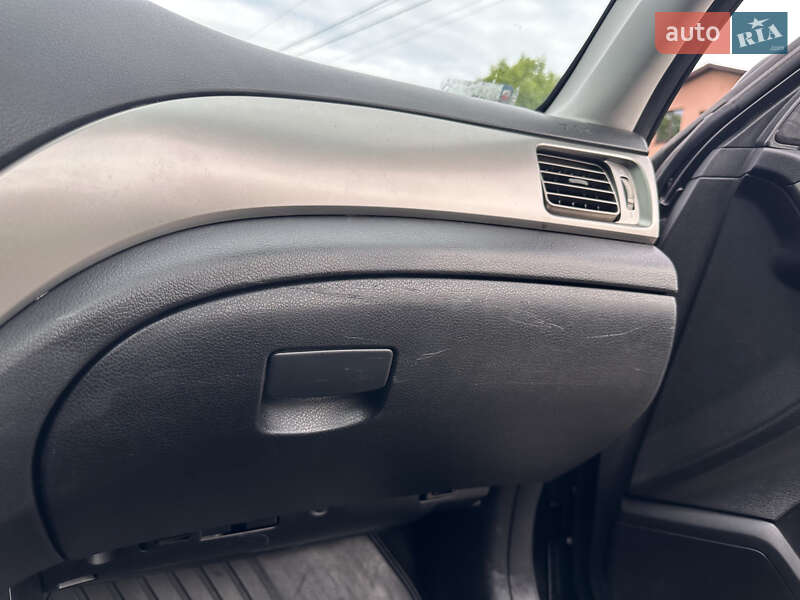 Позашляховик / Кросовер Subaru Forester 2010 в Києві