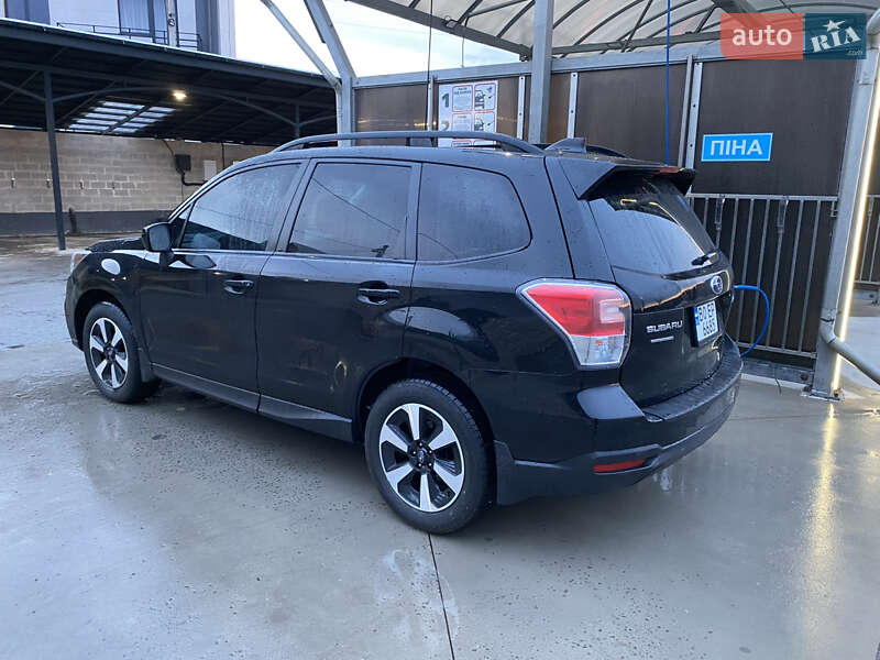 Внедорожник / Кроссовер Subaru Forester 2017 в Тернополе