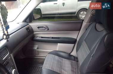 Внедорожник / Кроссовер Subaru Forester 2006 в 