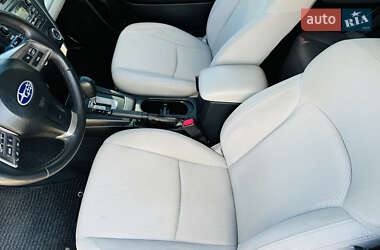 Внедорожник / Кроссовер Subaru Forester 2013 в 