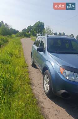 Внедорожник / Кроссовер Subaru Forester 2010 в 