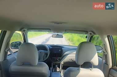 Внедорожник / Кроссовер Subaru Forester 2010 в 
