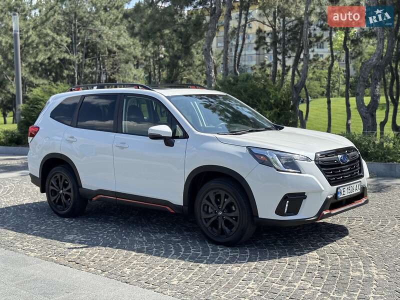 Позашляховик / Кросовер Subaru Forester 2023 в Дніпрі