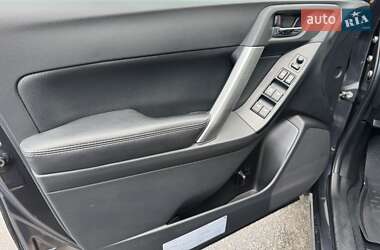 Внедорожник / Кроссовер Subaru Forester 2014 в 