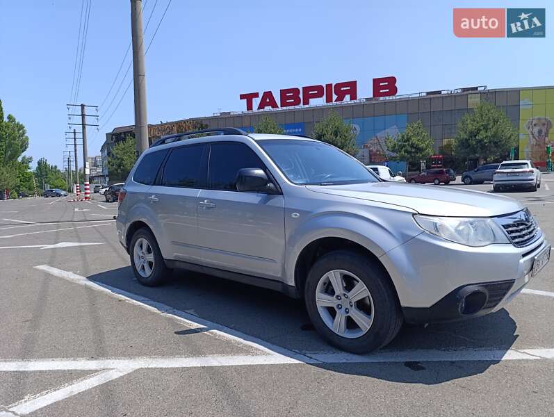 Внедорожник / Кроссовер Subaru Forester 2008 в 